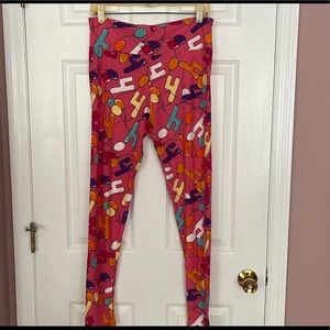 LuLaRoe Tall & Curvy Leggings